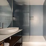 Mondrian Apartment *