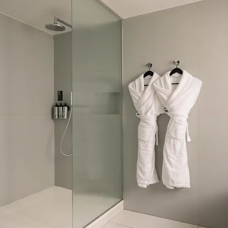Апартаменты Mondrian *