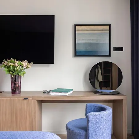 Apartment Mondrian